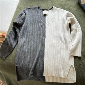 Abercrombie & Fitch Gray and White Knit Sweater